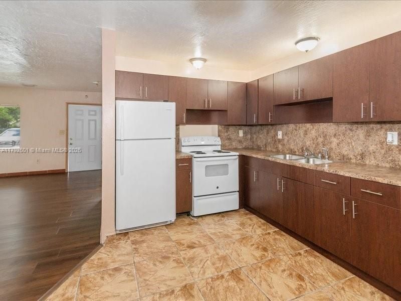 19357 NW 29th Ave, Miami Gardens, FL 33056 Photo