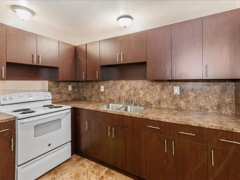 19357 NW 29th Ave, Miami Gardens, FL 33056 Photo