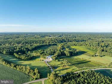 1025 GOOD LUCK ROAD, KILMARNOCK, VA 22482