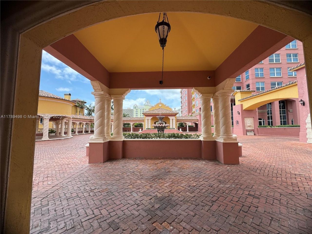 Please Call For Address, Unit 24D, Fort Lauderdale, FL 33305 Photo