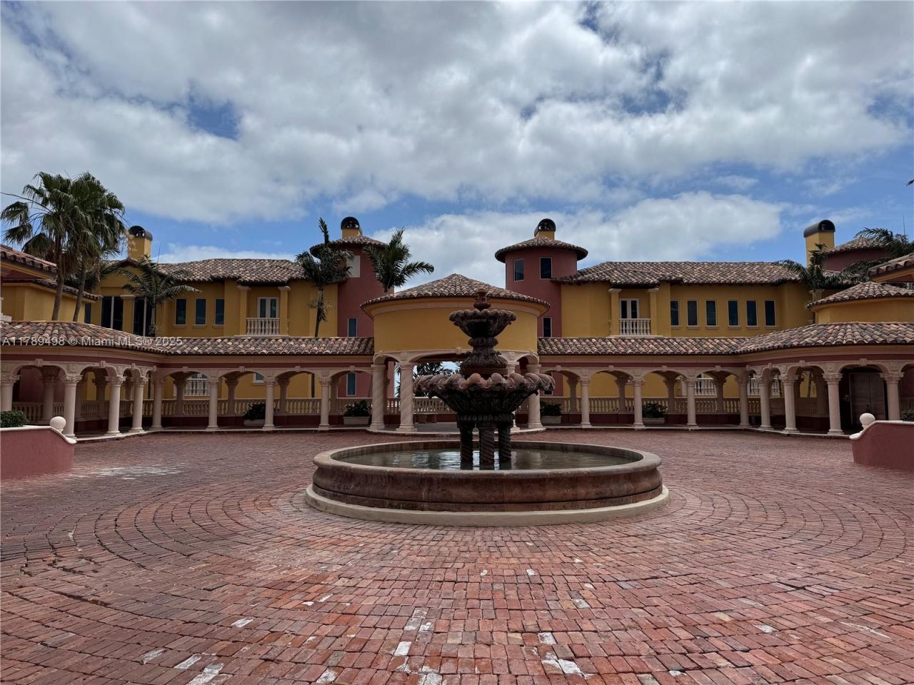 Please Call For Address, Unit 24D, Fort Lauderdale, FL 33305 Photo