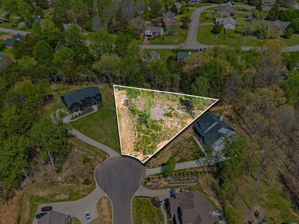 7504 Hunter York Ct, Fairview, TN 37062