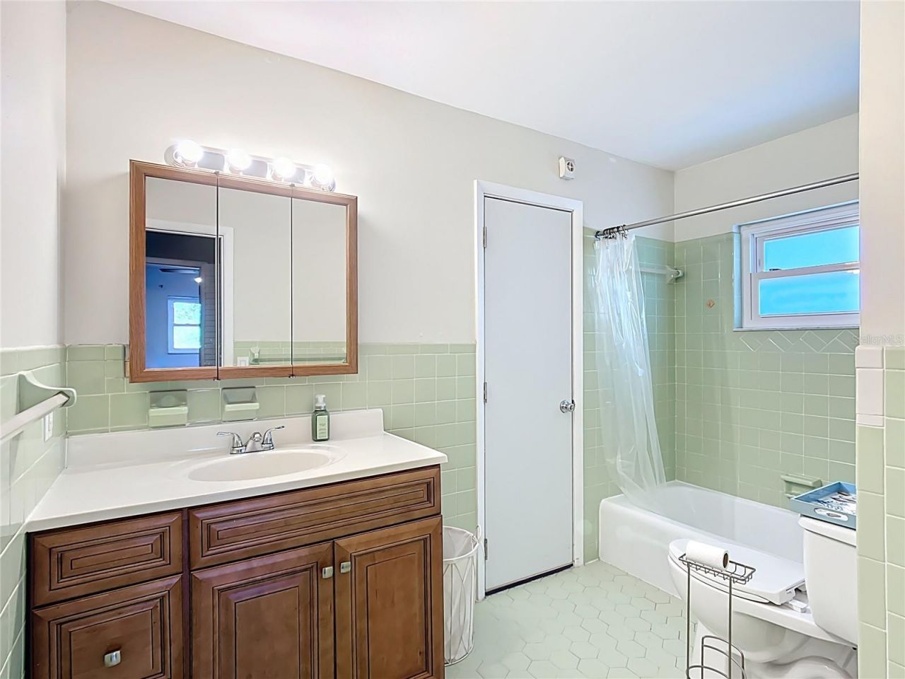 3221 Granada Drive, Indian Lake Estates, FL 33855 Photo