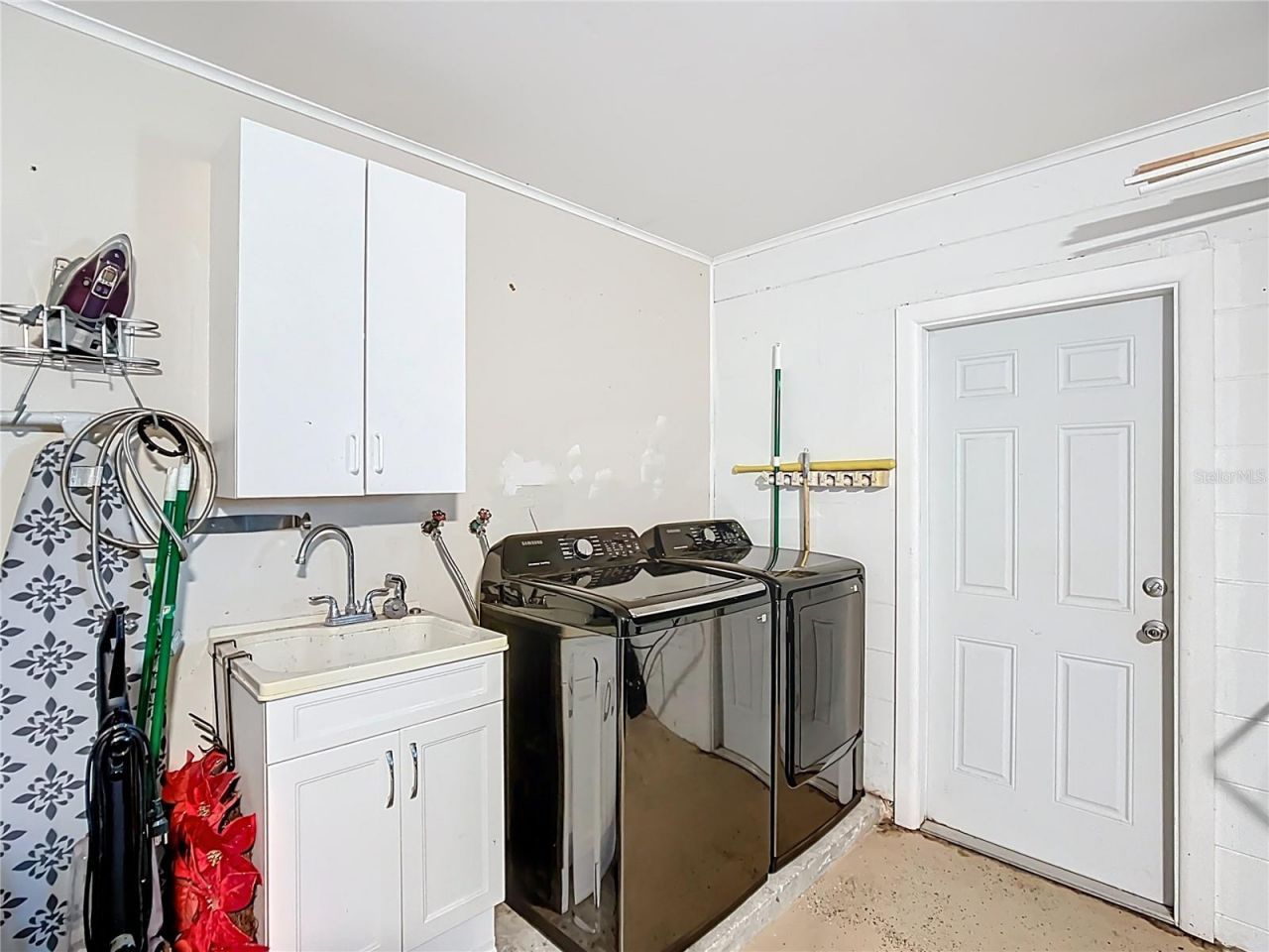 3221 Granada Drive, Indian Lake Estates, FL 33855 Photo