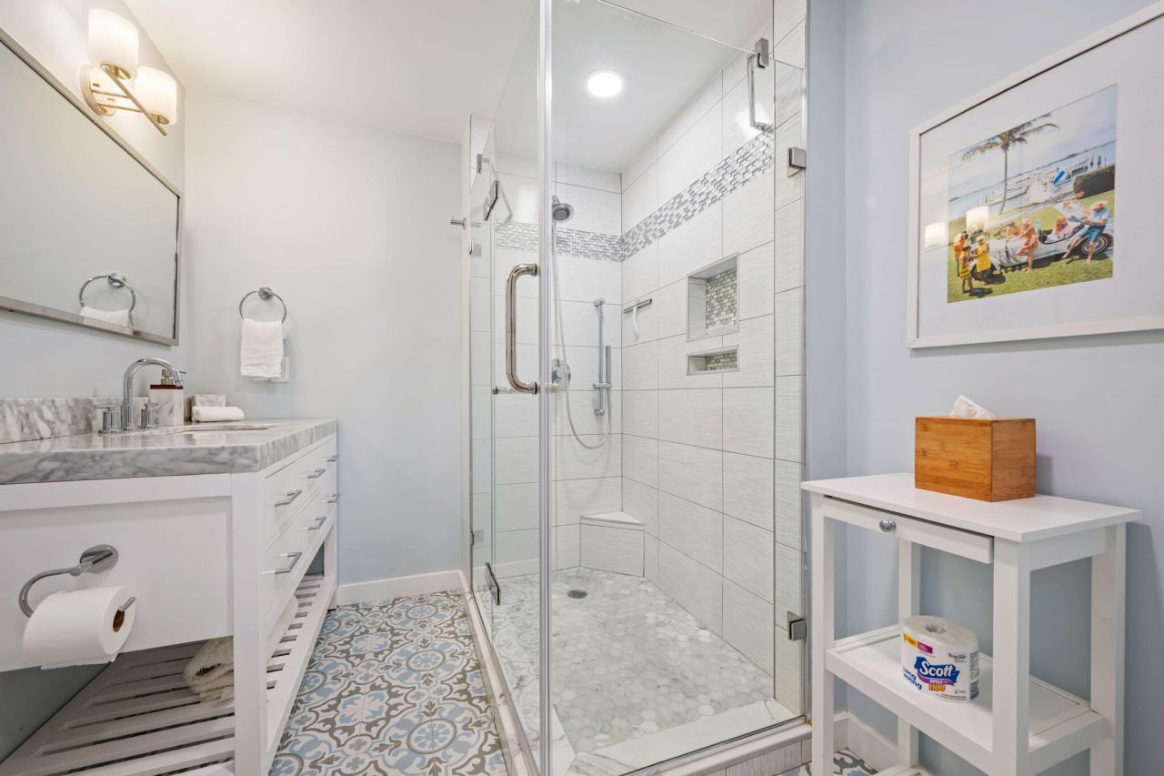 235 Dyer Road, Unit Treehouse, West Palm Beach, FL 33405 Photo