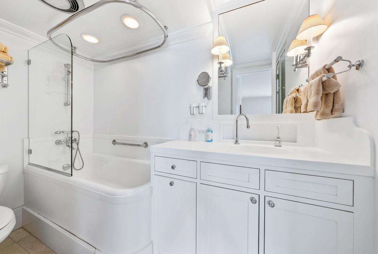 455 Worth Avenue, Unit 201, Palm Beach, FL 33480 Photo