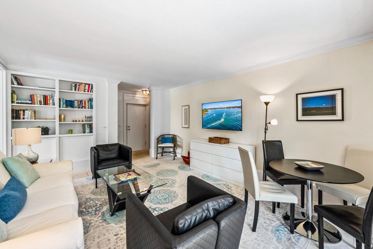 455 Worth Avenue, Unit 201, Palm Beach, FL 33480 Photo