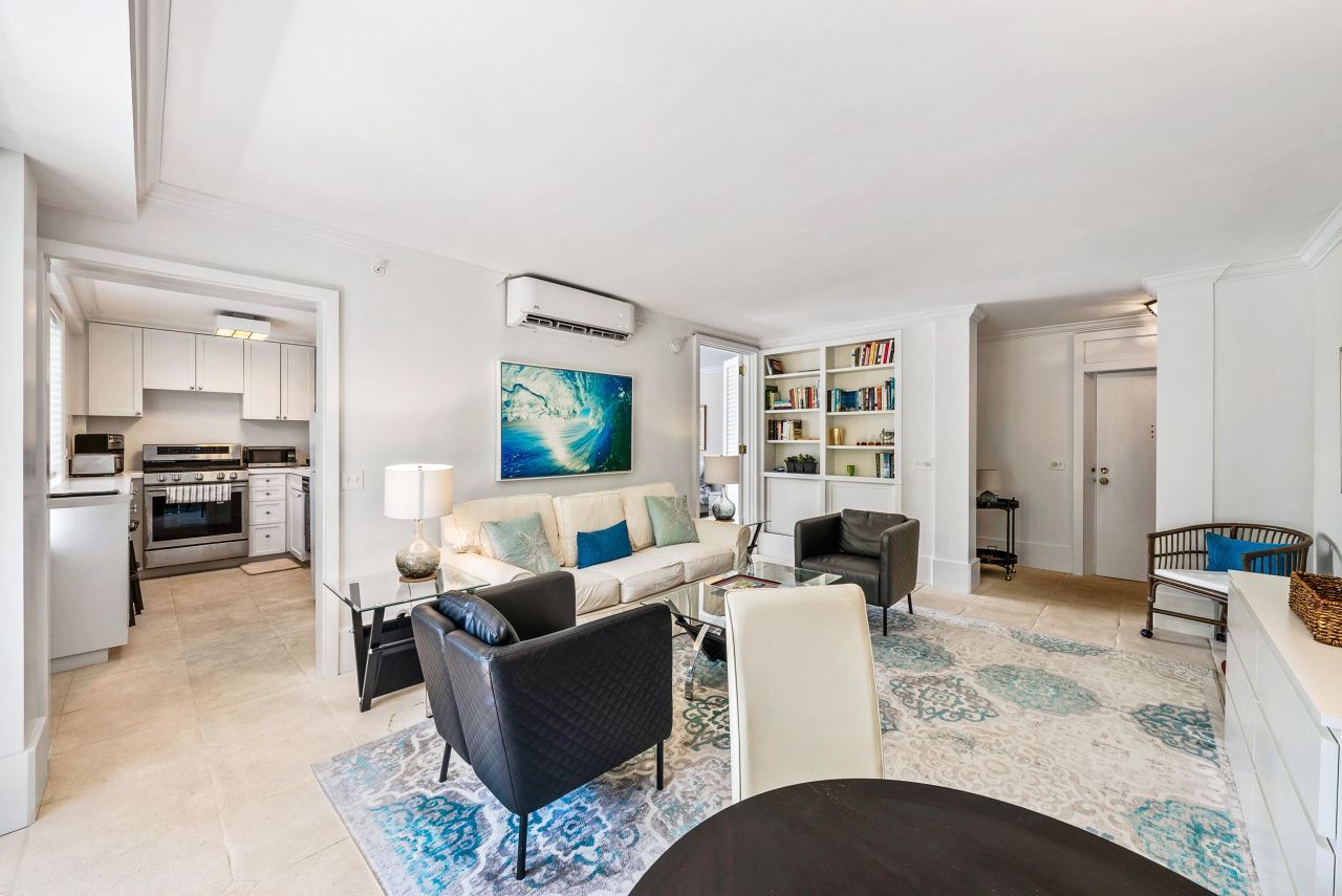 455 Worth Avenue, Unit 201, Palm Beach, FL 33480 Photo