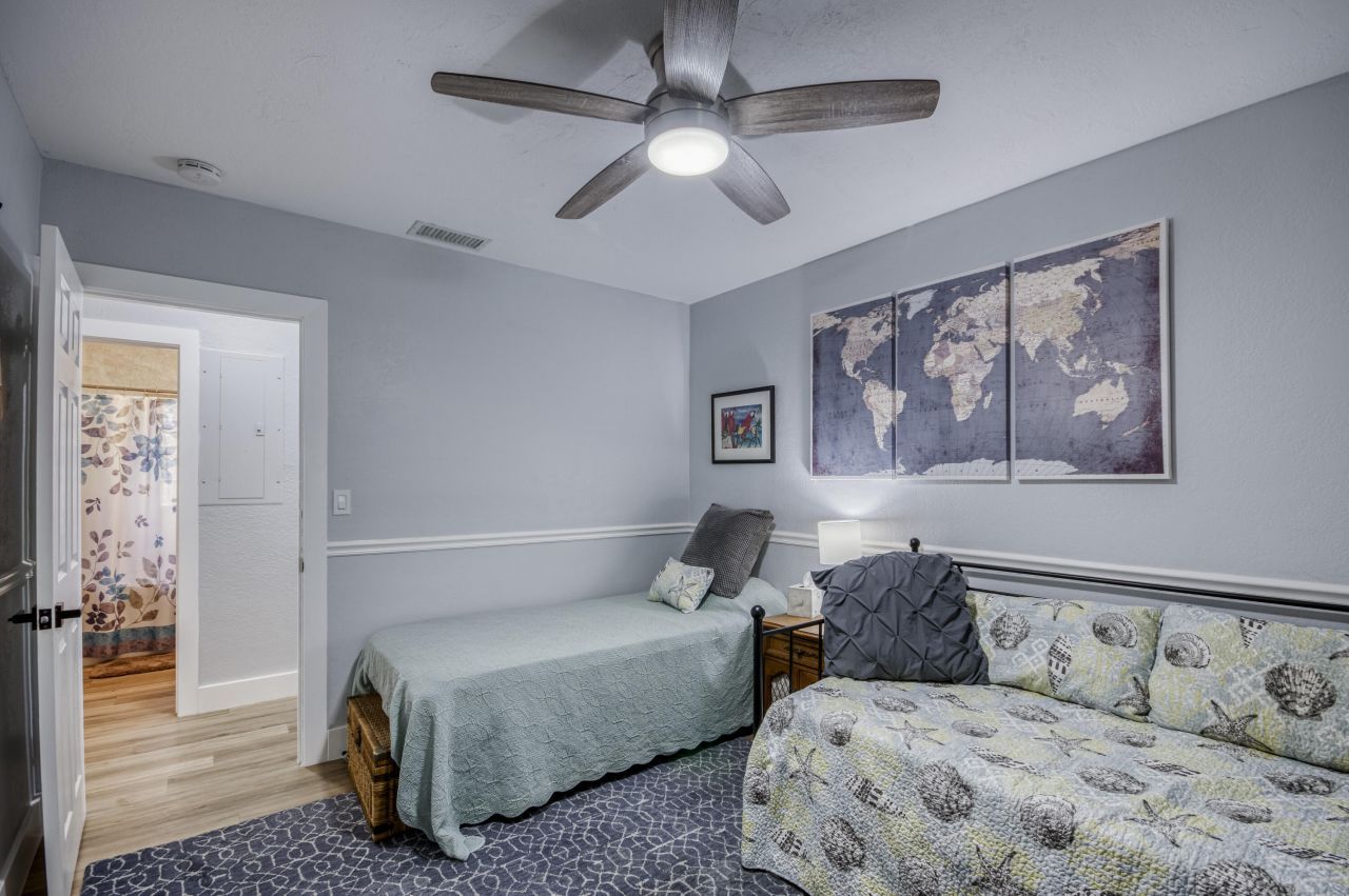 404 S Caloosahatchee Avenue, Jupiter, FL 33458 Photo