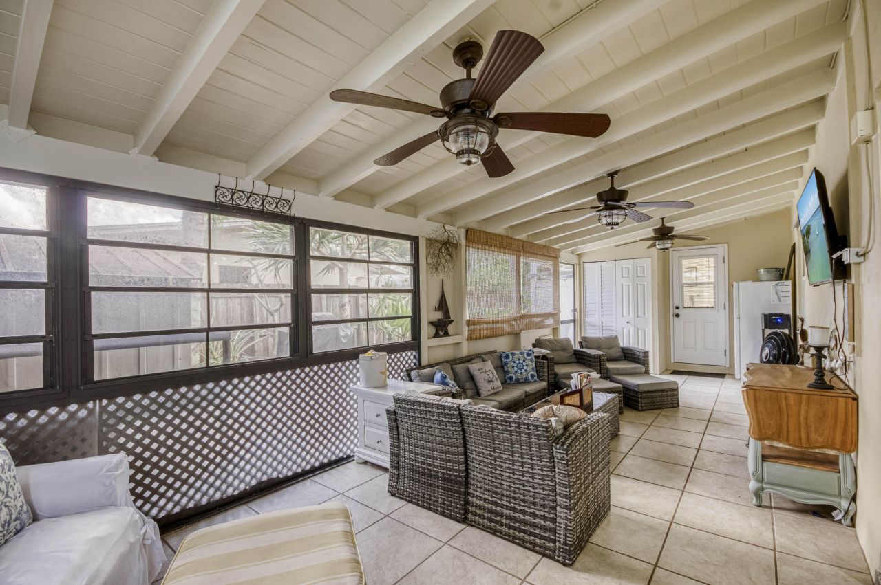 404 S Caloosahatchee Avenue, Jupiter, FL 33458 Photo