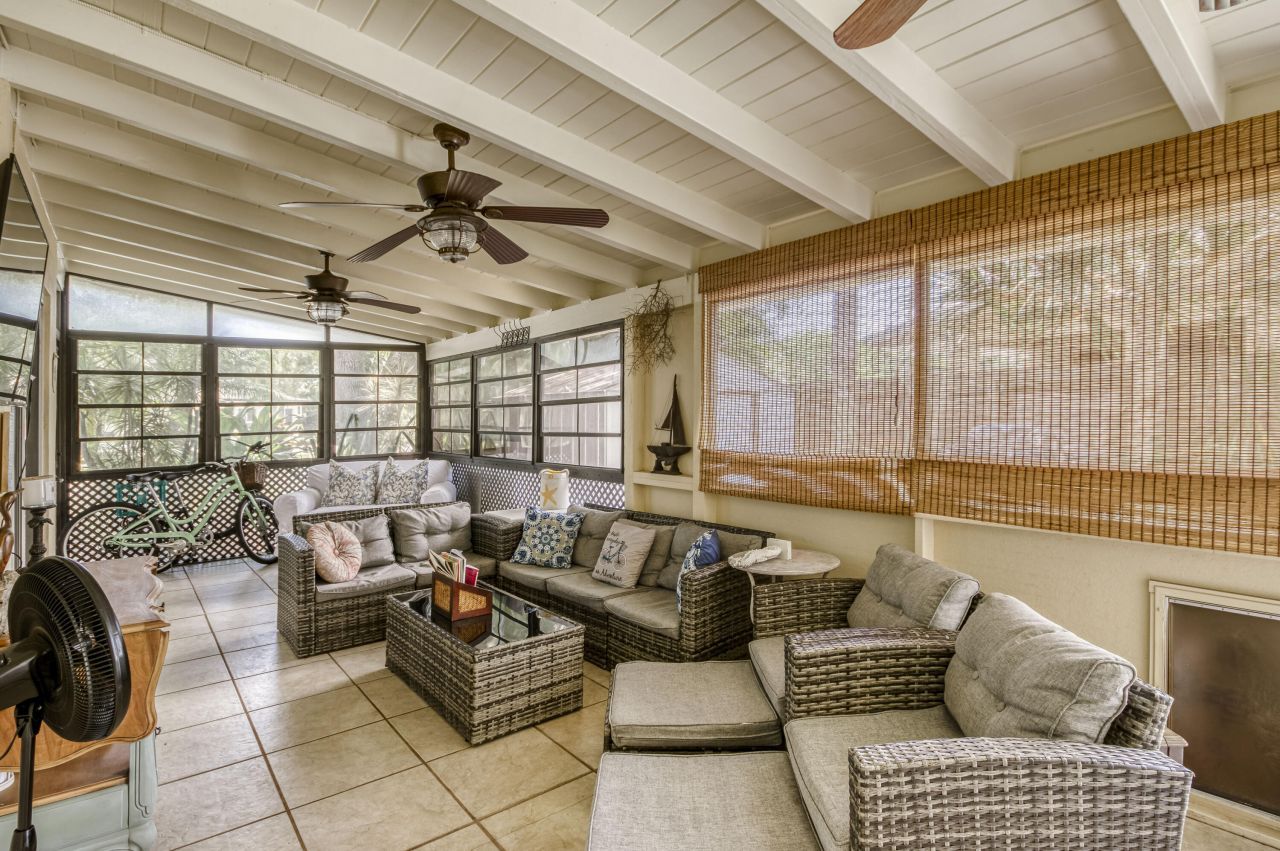 404 S Caloosahatchee Avenue, Jupiter, FL 33458 Photo