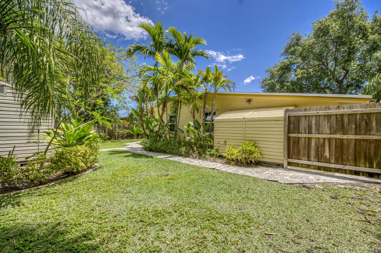 404 S Caloosahatchee Avenue, Jupiter, FL 33458 Photo