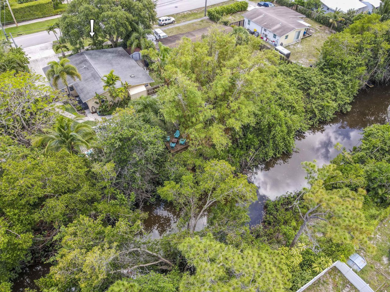 404 S Caloosahatchee Avenue, Jupiter, FL 33458 Photo