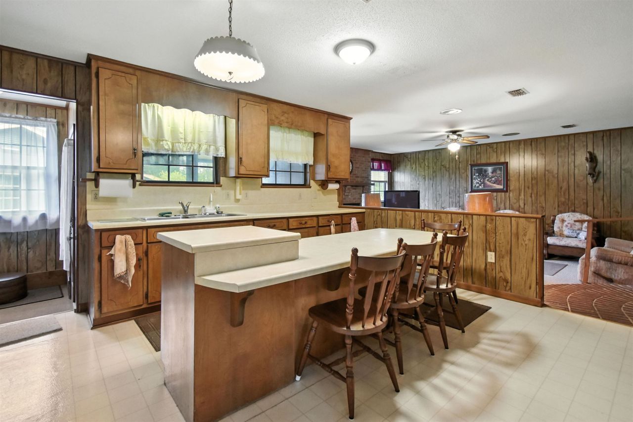 3232 Loren Henderson Rd, Perry, FL 32347 Photo