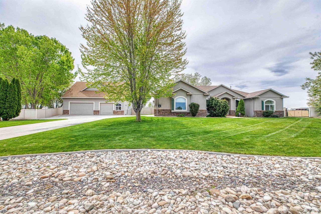 27607 Petolla Road, Wilder, ID 83676 Main Photo