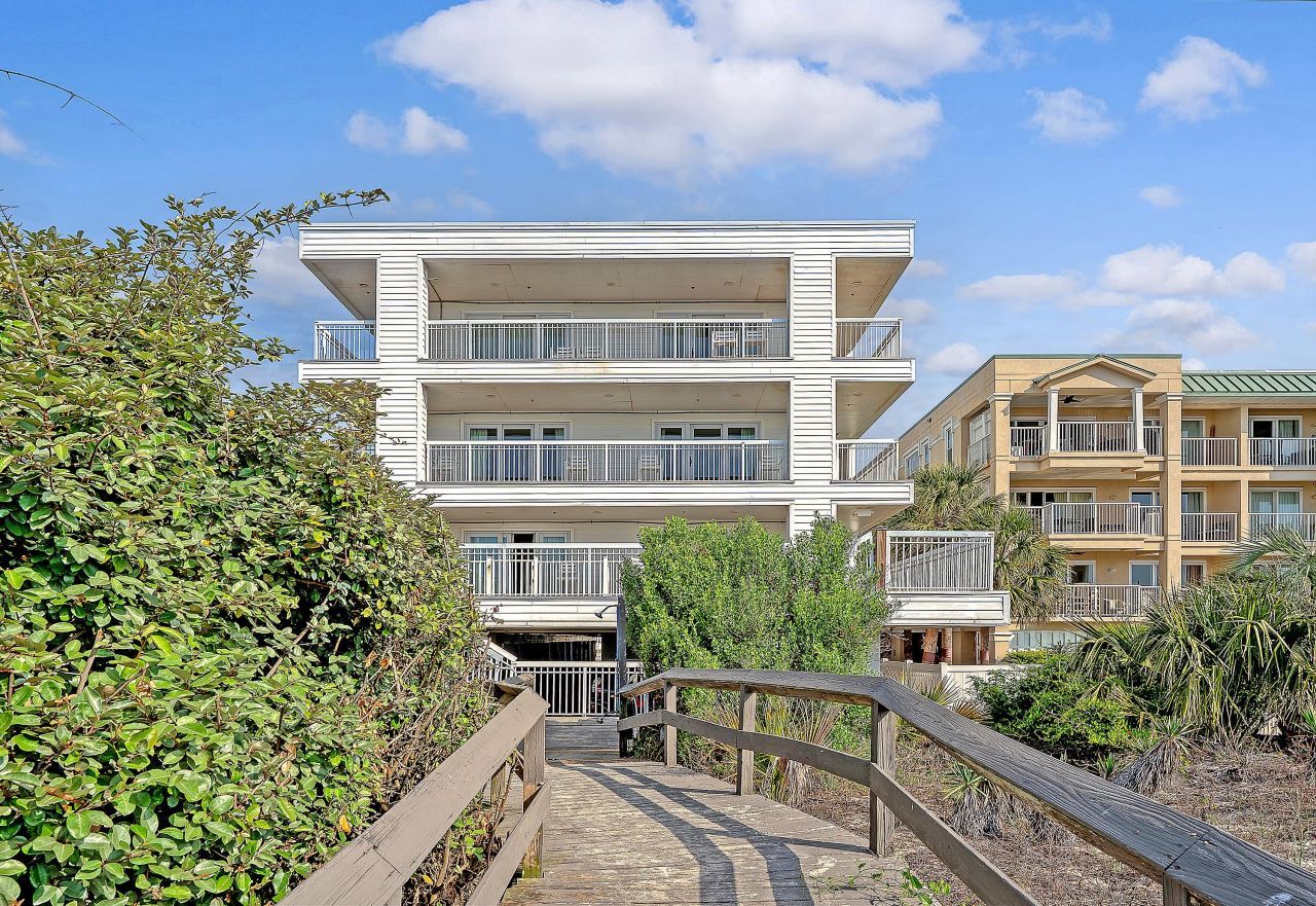 1004 Ocean Boulevard Photo 14