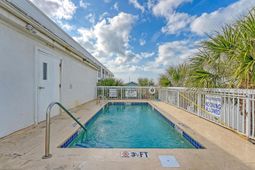 1004 Ocean Boulevard photo 4