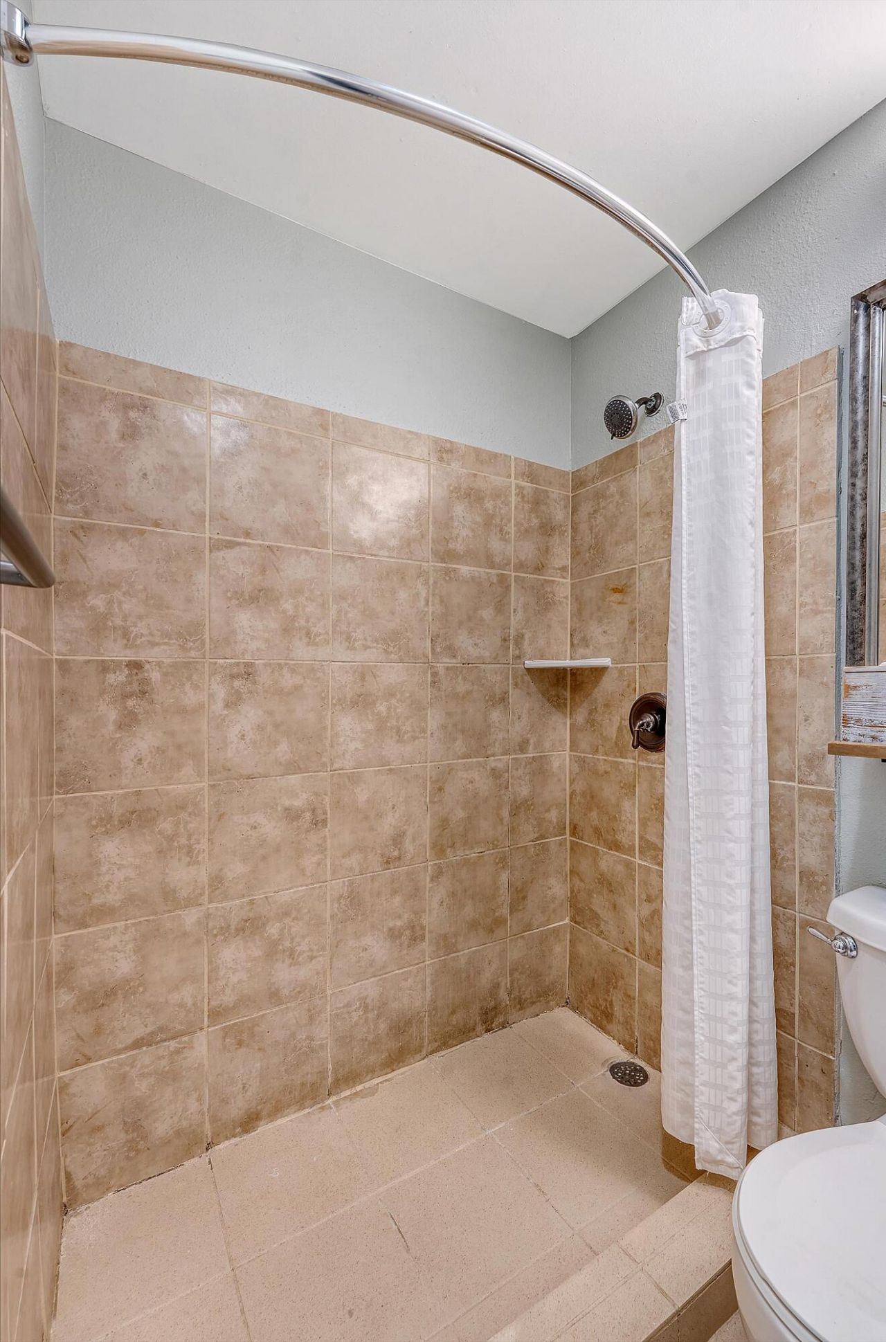 1004 Ocean Boulevard Photo 8