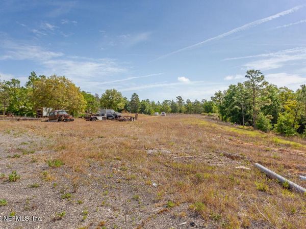 148 LAKE SHORE Drive, Hawthorne, FL 32640