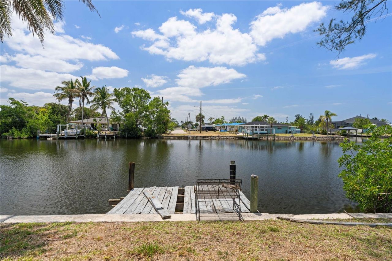 453 Carolyn Lane, Punta Gorda, FL 33950 Photo