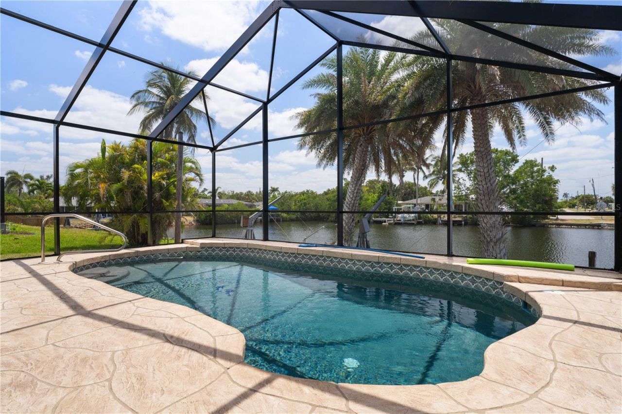 453 Carolyn Lane, Punta Gorda, FL 33950 Photo