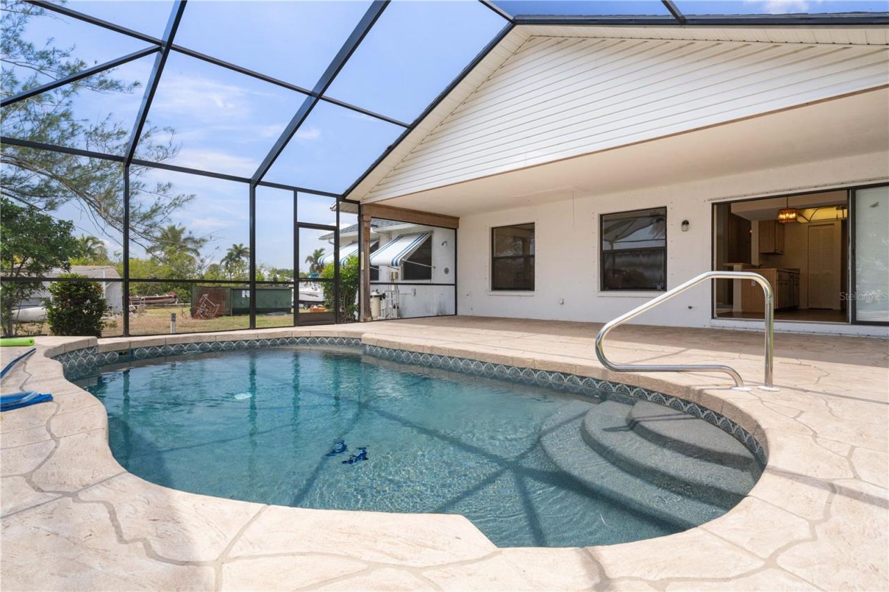 453 Carolyn Lane, Punta Gorda, FL 33950 Photo