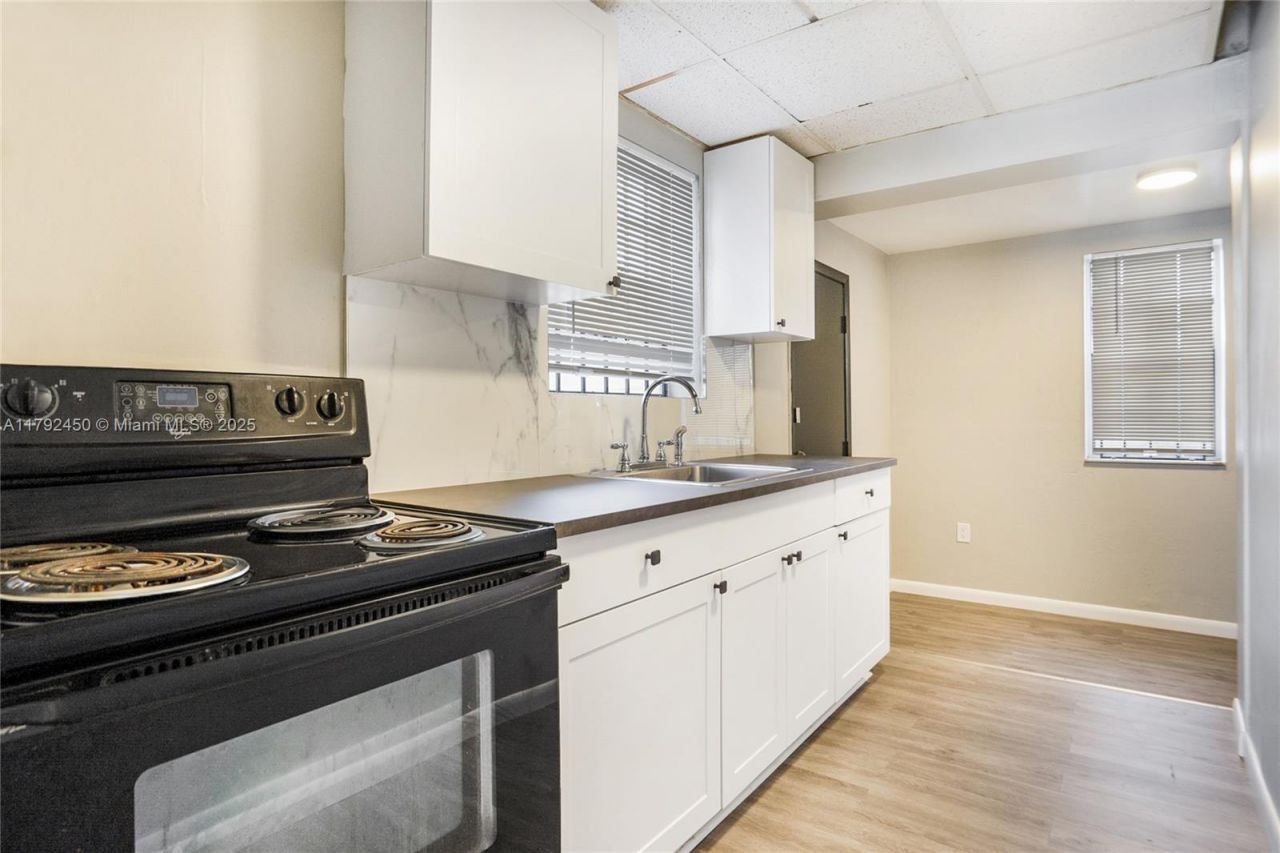 Please Call For Address, Miami, FL 33150 Photo