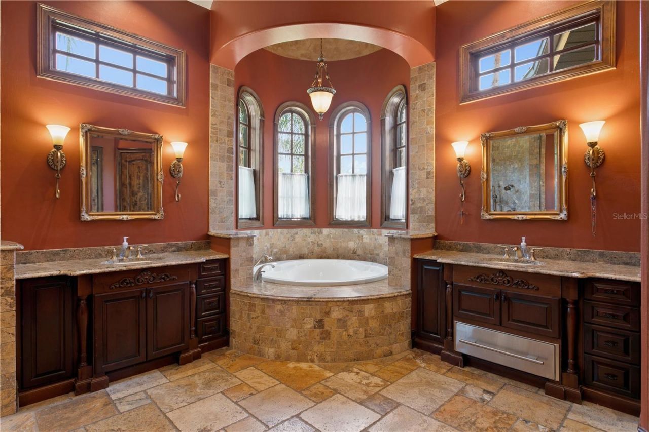 1102 Merry Water Drive, Lutz, FL 33548 Photo