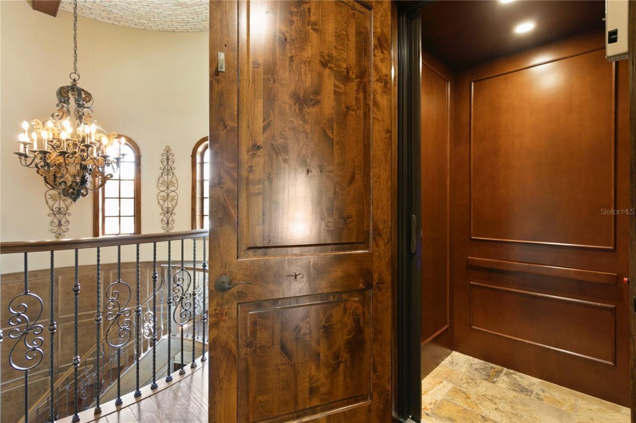 1102 Merry Water Drive, Lutz, FL 33548 Photo