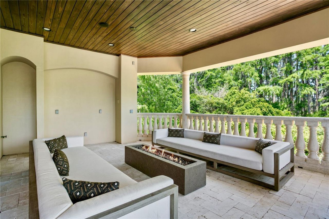 1102 Merry Water Drive, Lutz, FL 33548 Photo