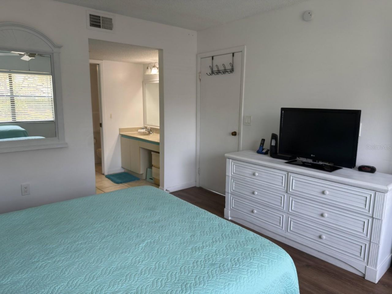 4505 45th Avenue W, Unit 101B, Bradenton, FL 34210 Photo