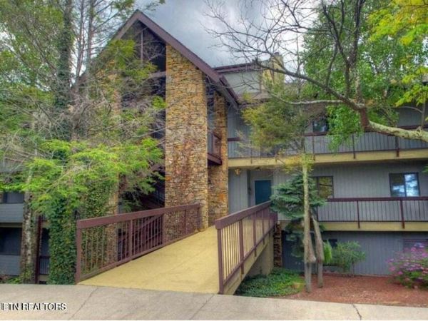 1130 Ski View Drive, Gatlinburg, TN 37738