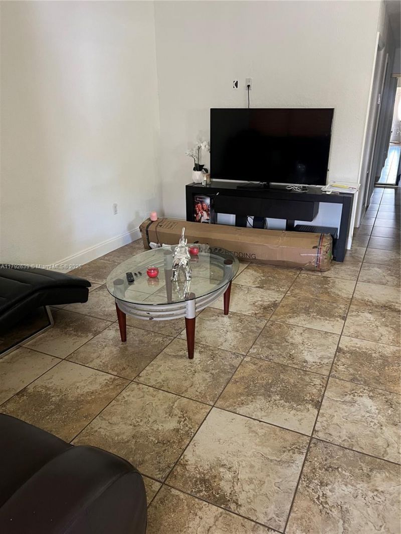 6725 SW 137th Ct, Unit 14D, Miami, FL 33183 Photo