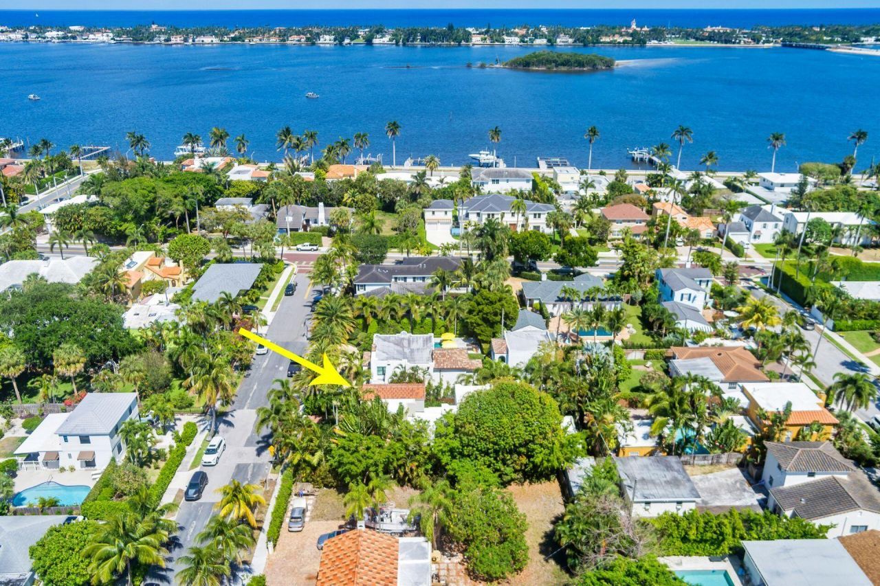 138 Greymon Drive, West Palm Beach, FL 33405 Photo