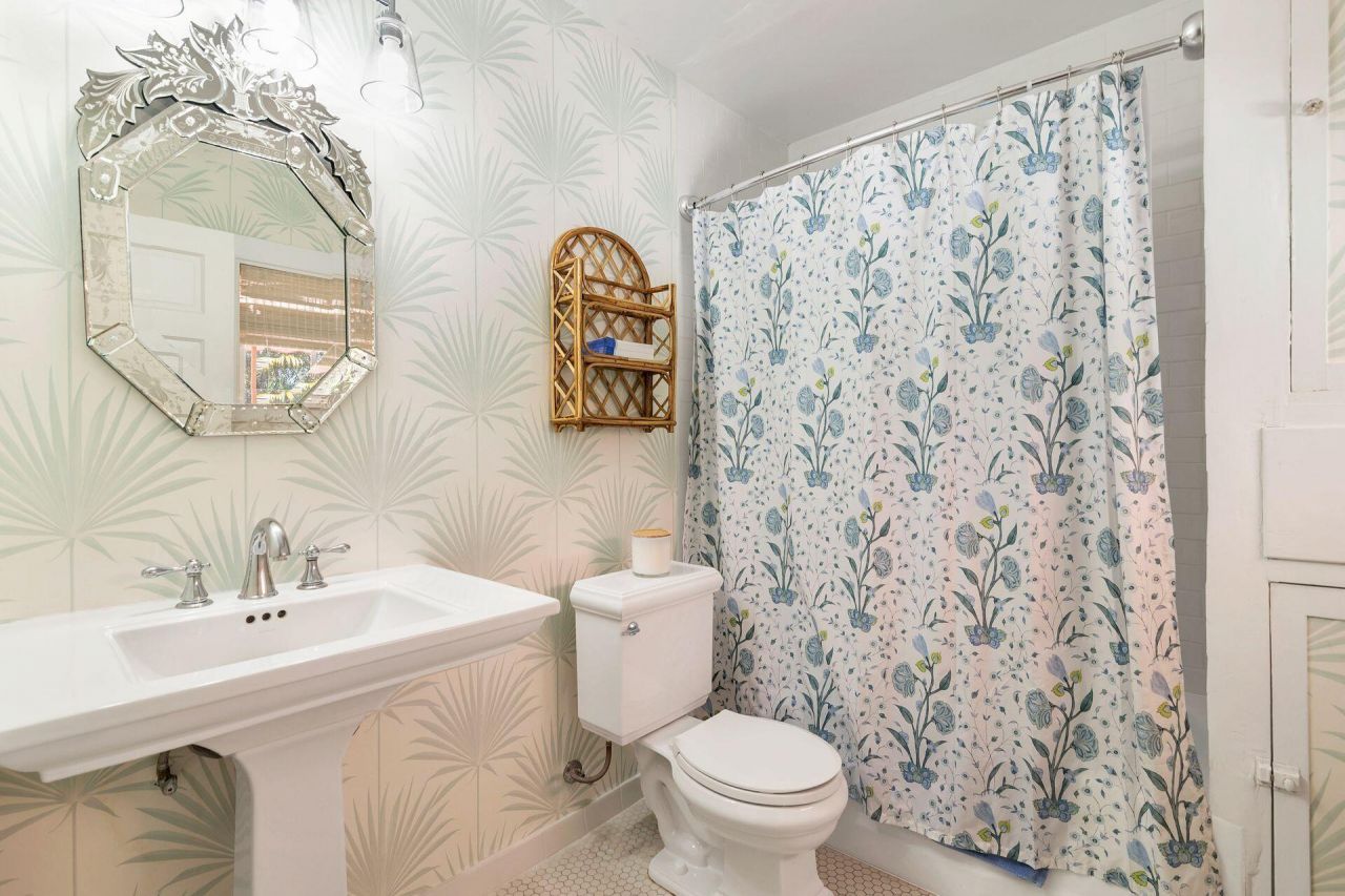 138 Greymon Drive, West Palm Beach, FL 33405 Photo