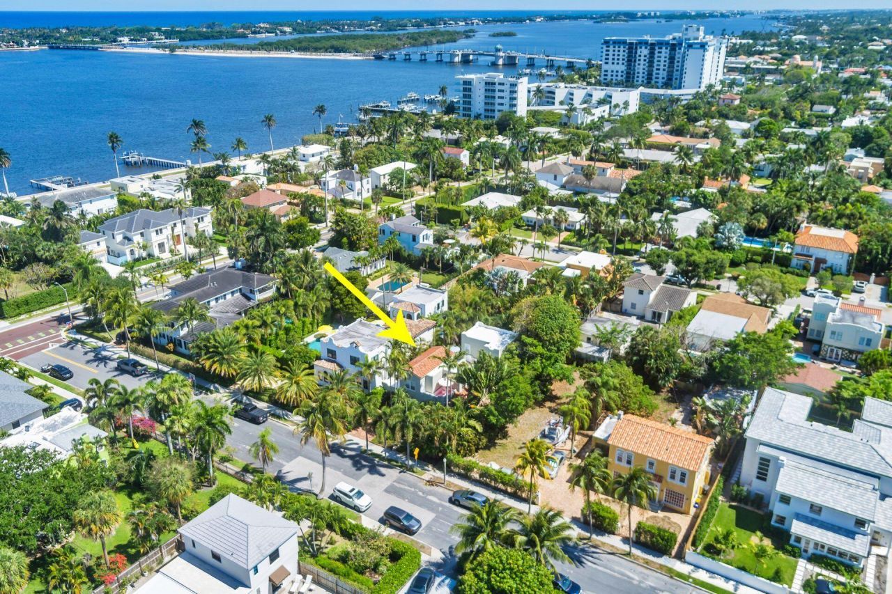 138 Greymon Drive, West Palm Beach, FL 33405 Photo