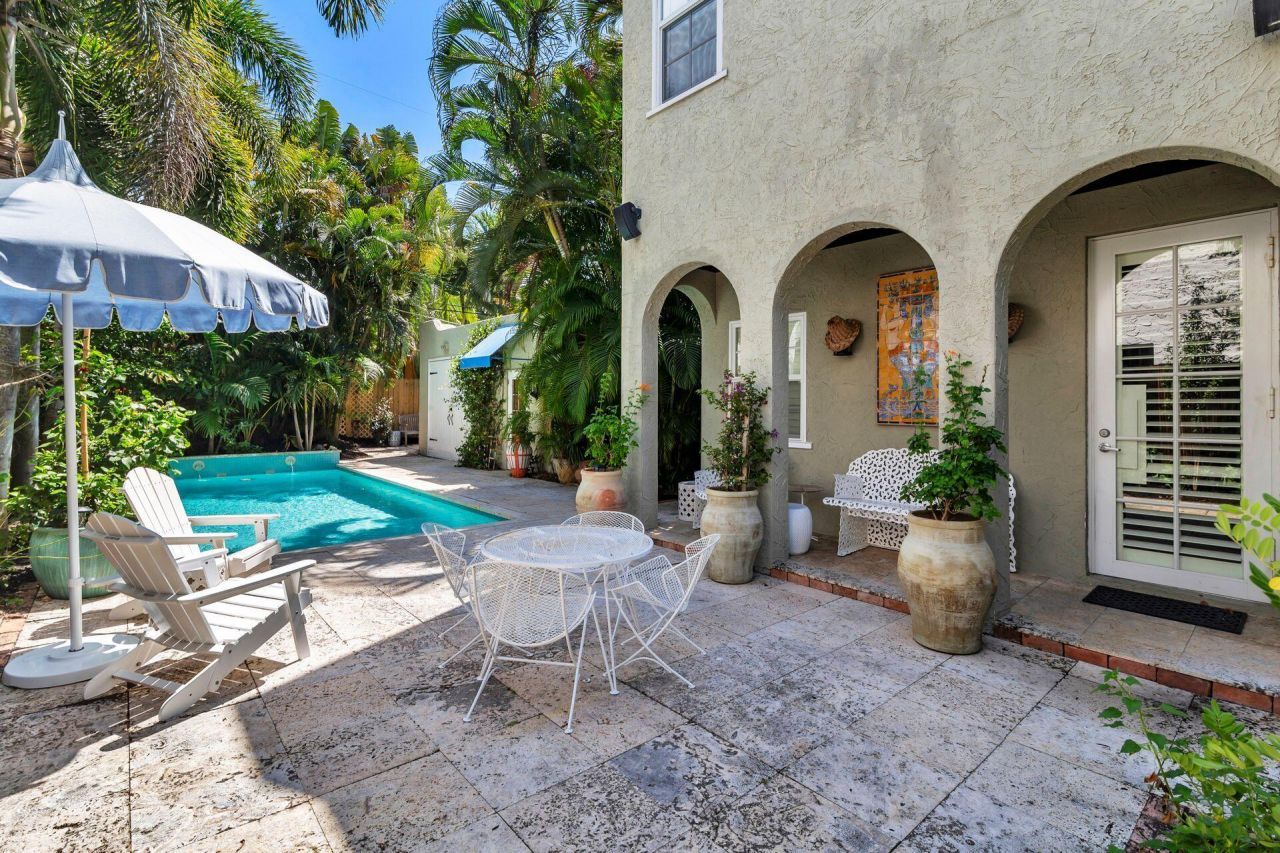 138 Greymon Drive, West Palm Beach, FL 33405 Photo