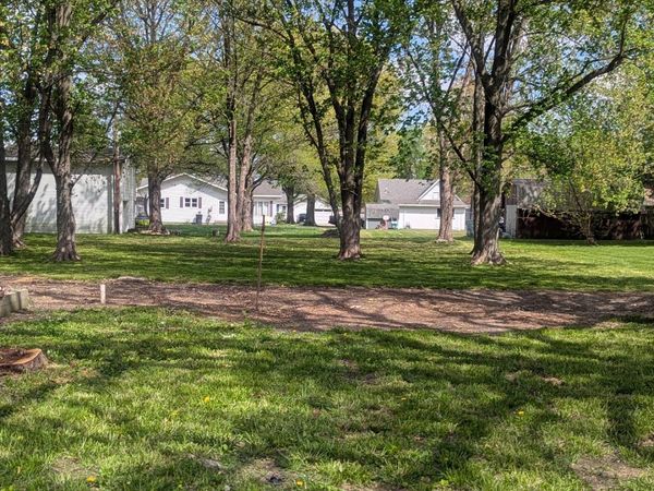 260 N Sherman Street, Cisco, IL 61830