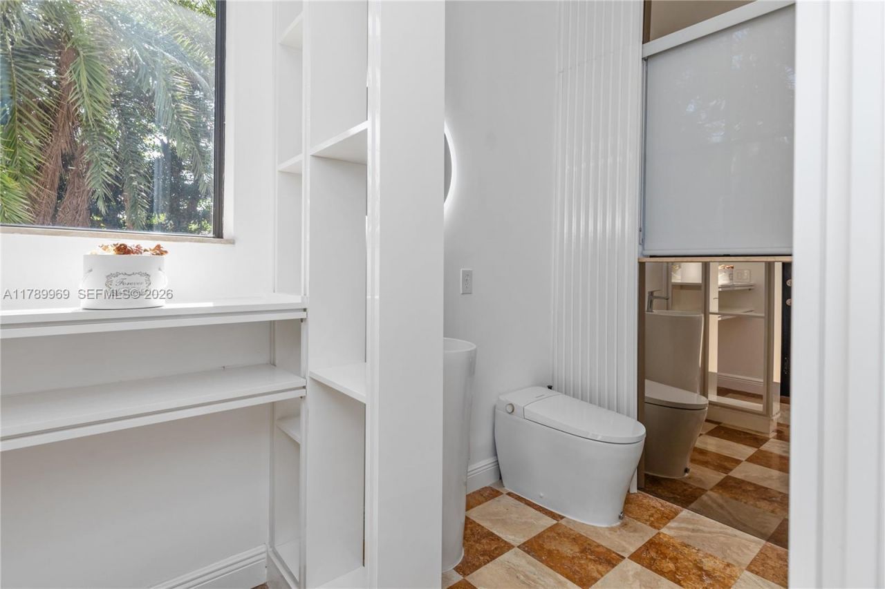 260 NE Wavecrest Ct, Boca Raton, FL 33432 Photo