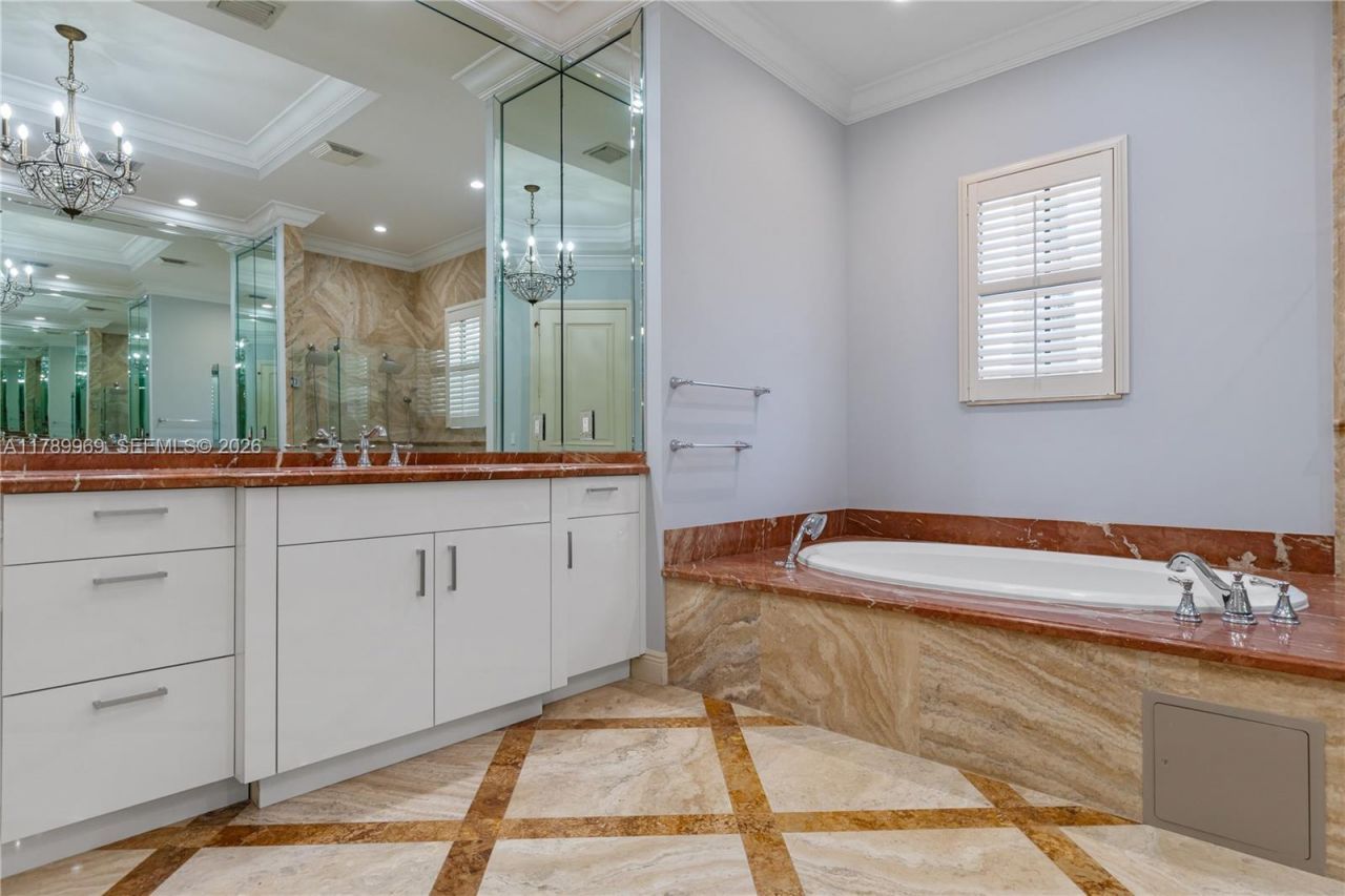 260 NE Wavecrest Ct, Boca Raton, FL 33432 Photo