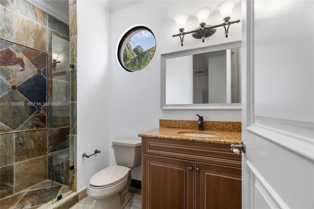 260 NE Wavecrest Ct, Boca Raton, FL 33432 Photo