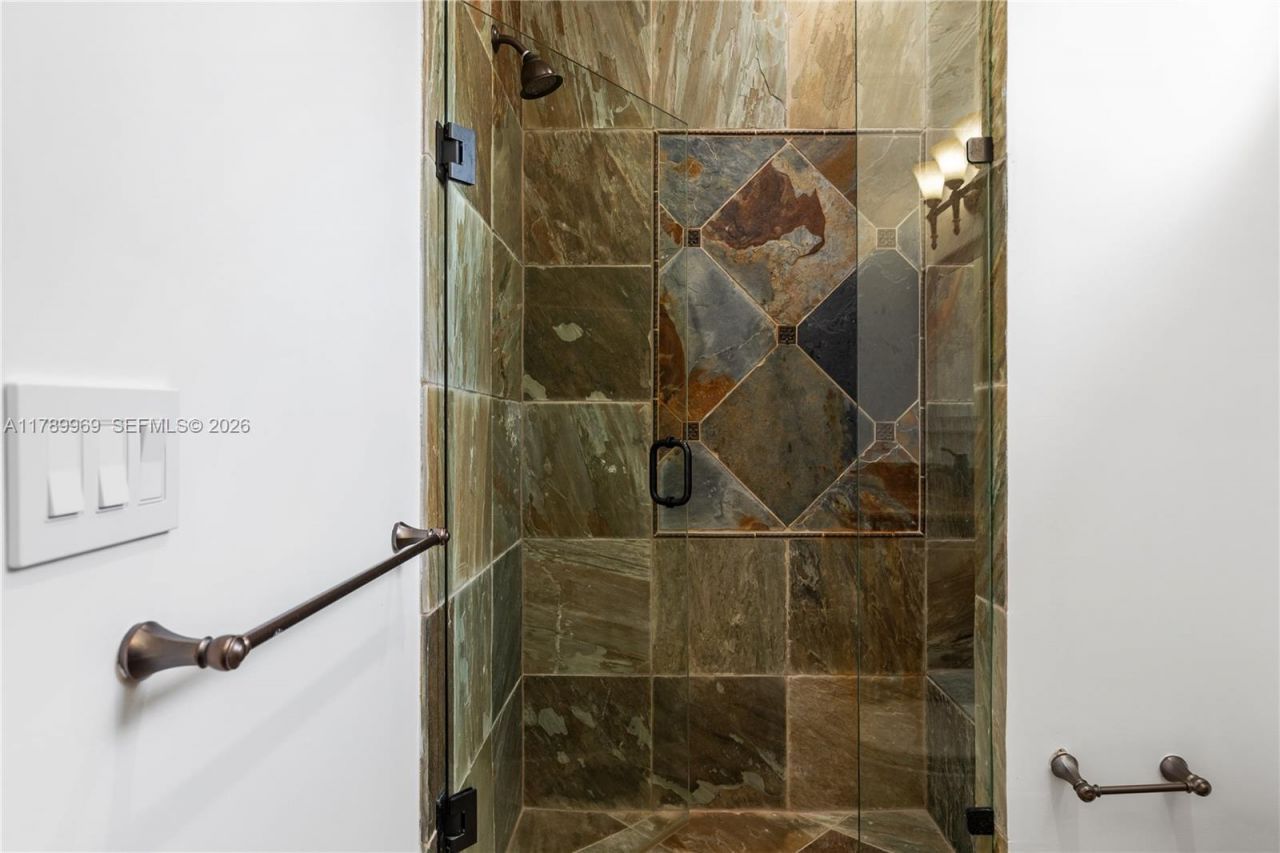 260 NE Wavecrest Ct, Boca Raton, FL 33432 Photo