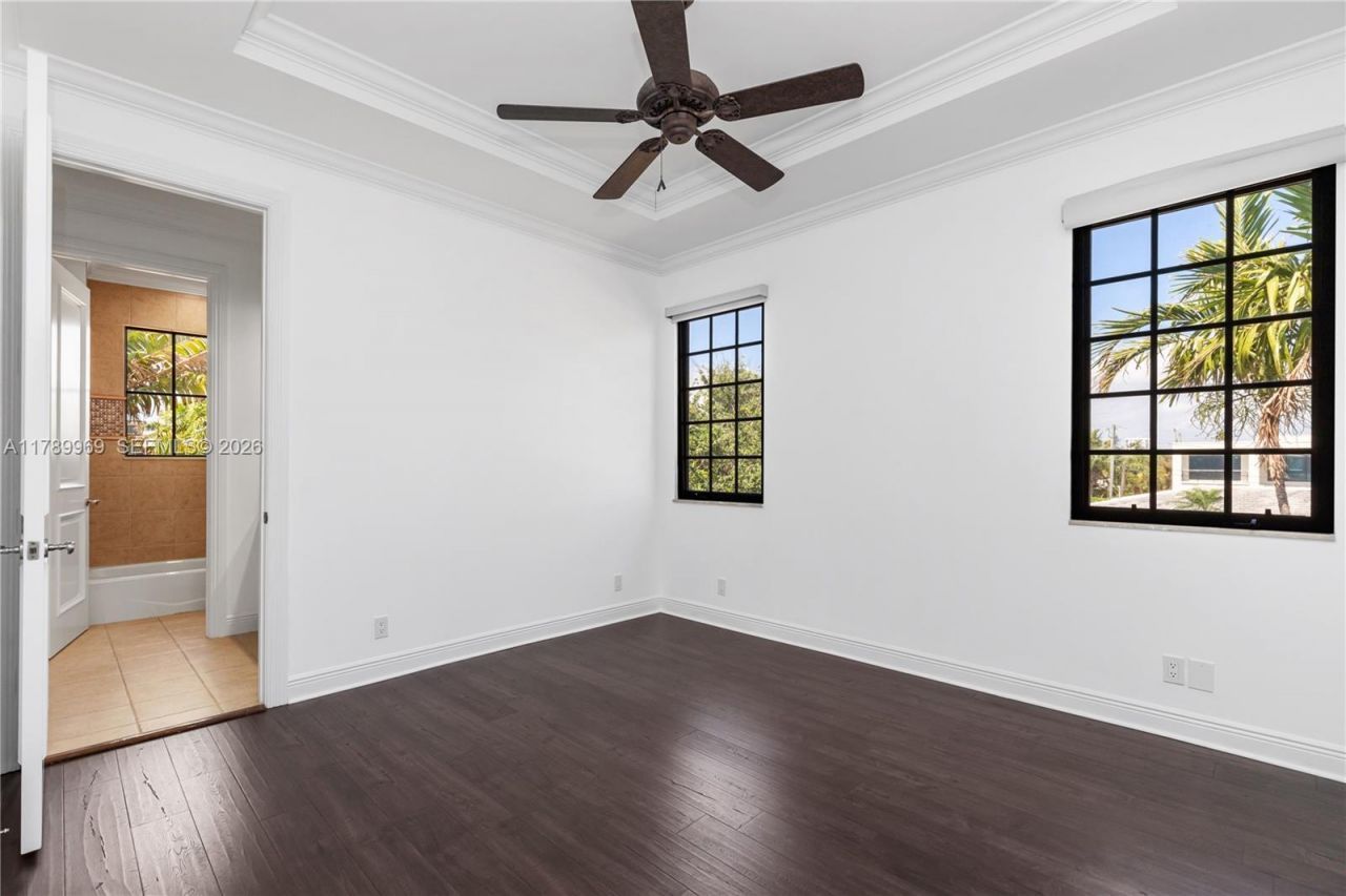 260 NE Wavecrest Ct, Boca Raton, FL 33432 Photo