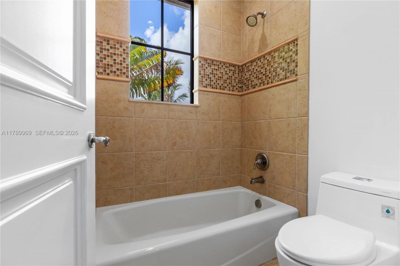 260 NE Wavecrest Ct, Boca Raton, FL 33432 Photo