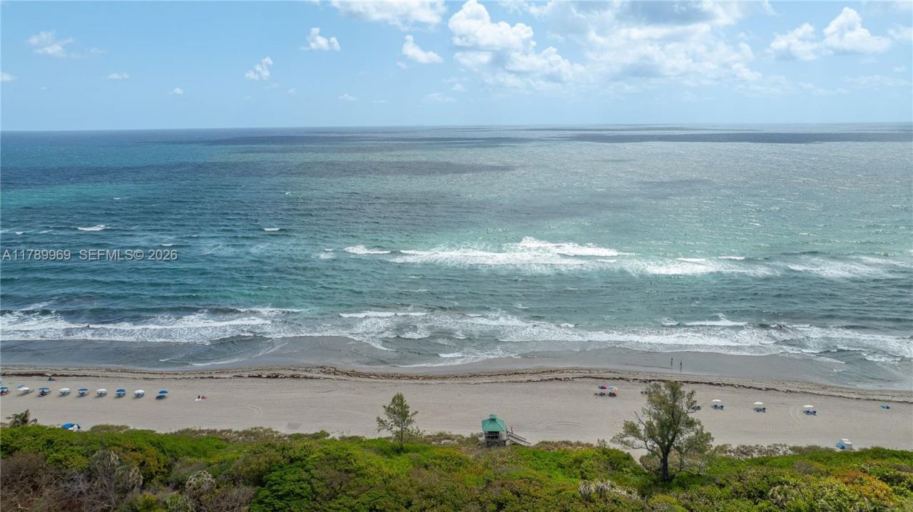 260 NE Wavecrest Ct, Boca Raton, FL 33432 Photo