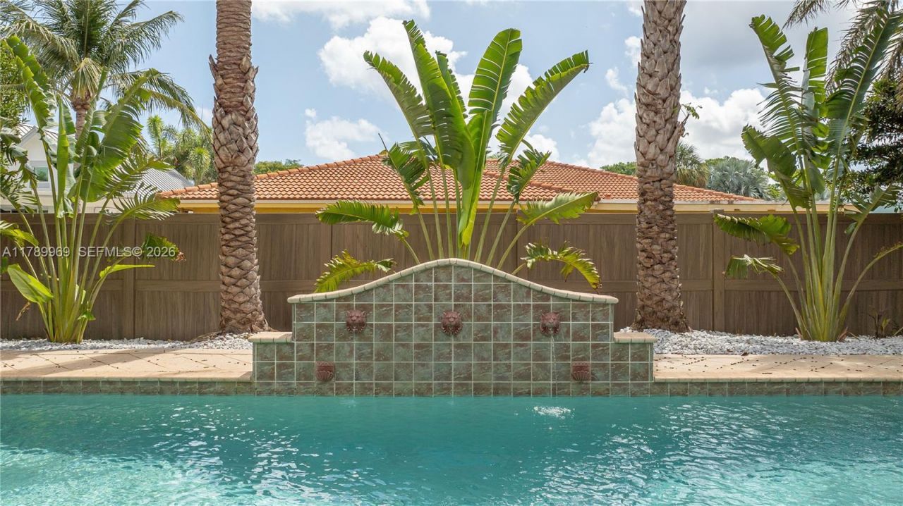 260 NE Wavecrest Ct, Boca Raton, FL 33432 Photo