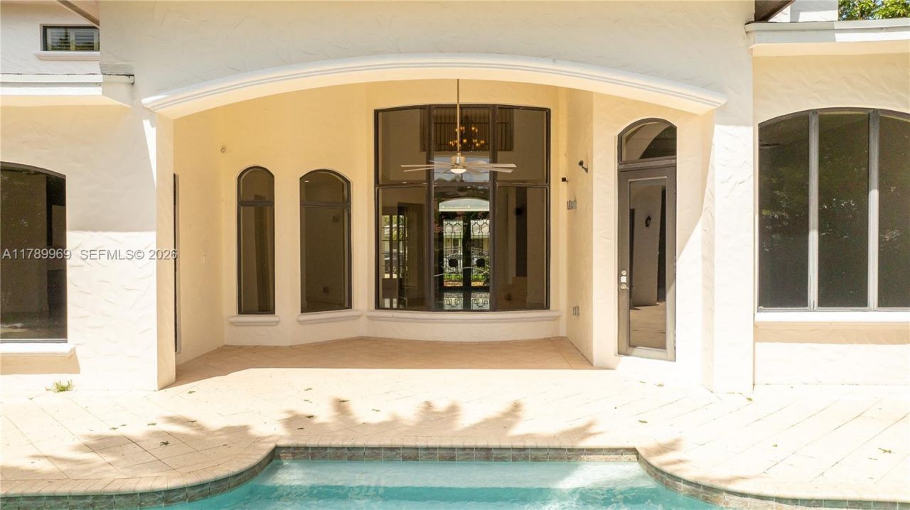 260 NE Wavecrest Ct, Boca Raton, FL 33432 Photo