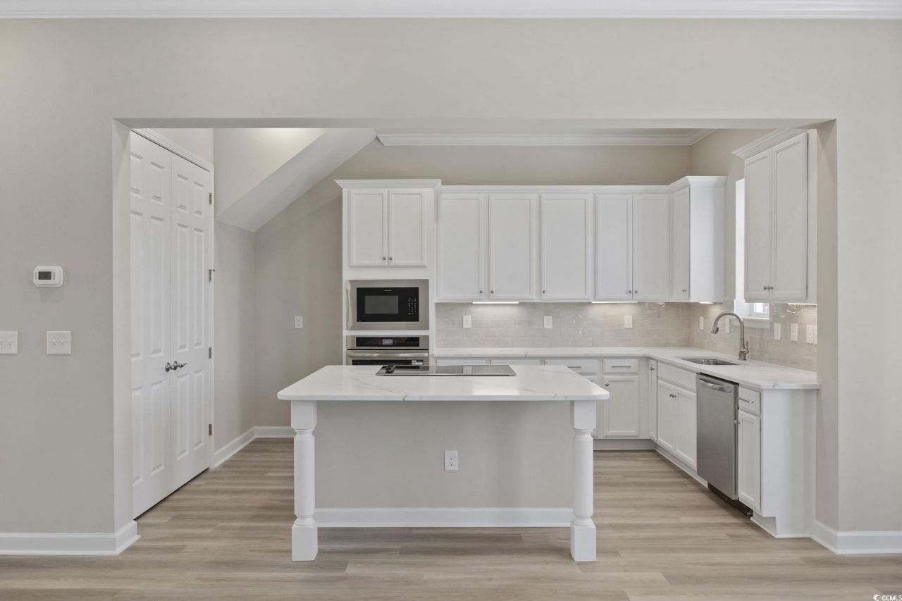 2800 Cook Circle Photo 4