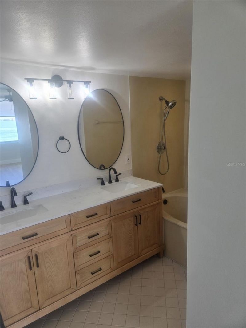 5153 Isla Key Boulevard S, Unit 215, Saint Petersburg, FL 33715 Photo