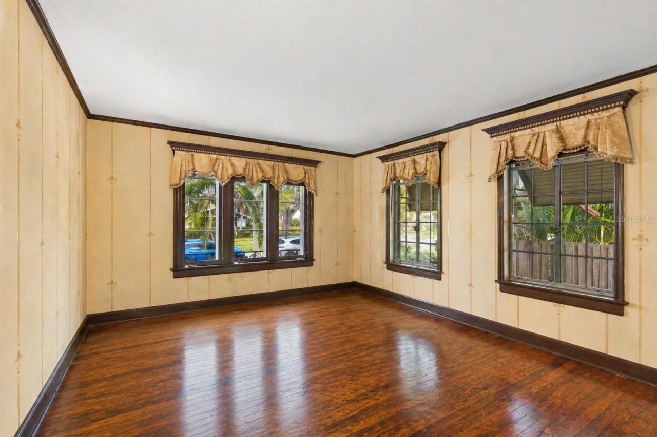646 16th Avenue Ne, Saint Petersburg, FL 33704 Photo